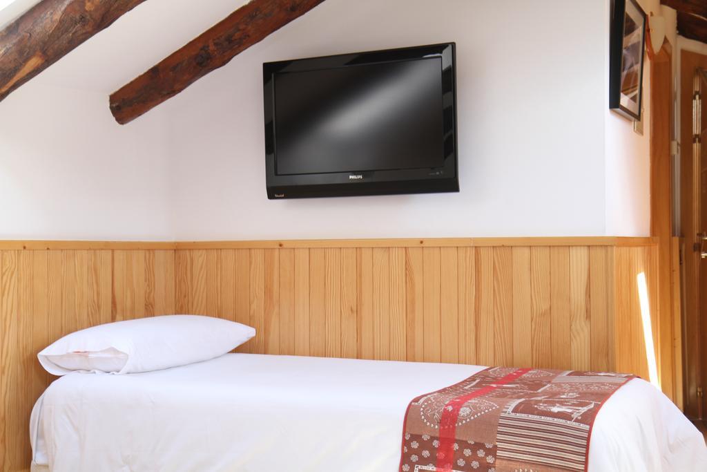 Hotel Bruxelles Солдеу Экстерьер фото